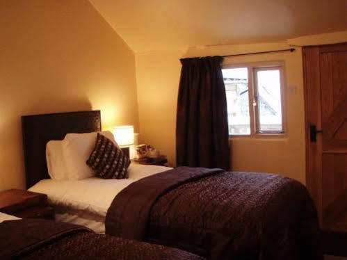 The Horse & Jockey Inn Knighton  Kültér fotó