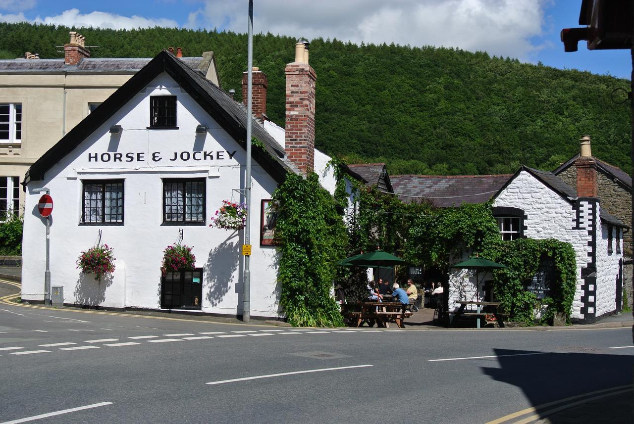 The Horse & Jockey Inn Knighton  Kültér fotó
